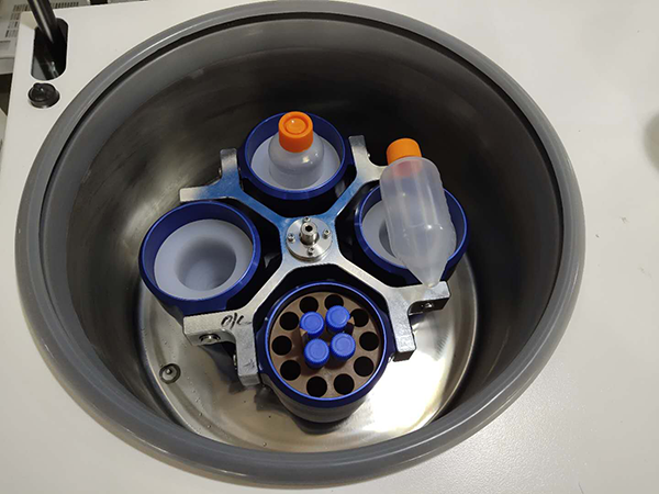 訂購可成大容量冷凍離心機